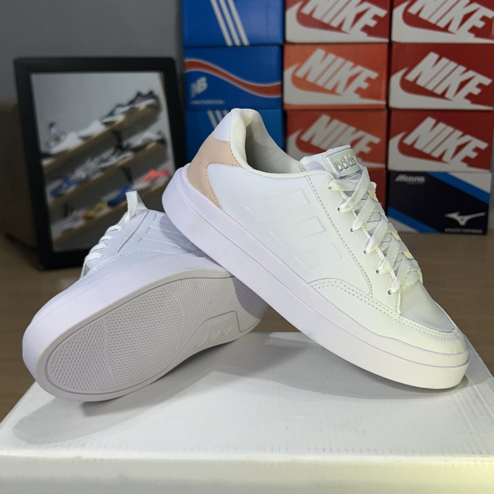 Adidas Court Off-White