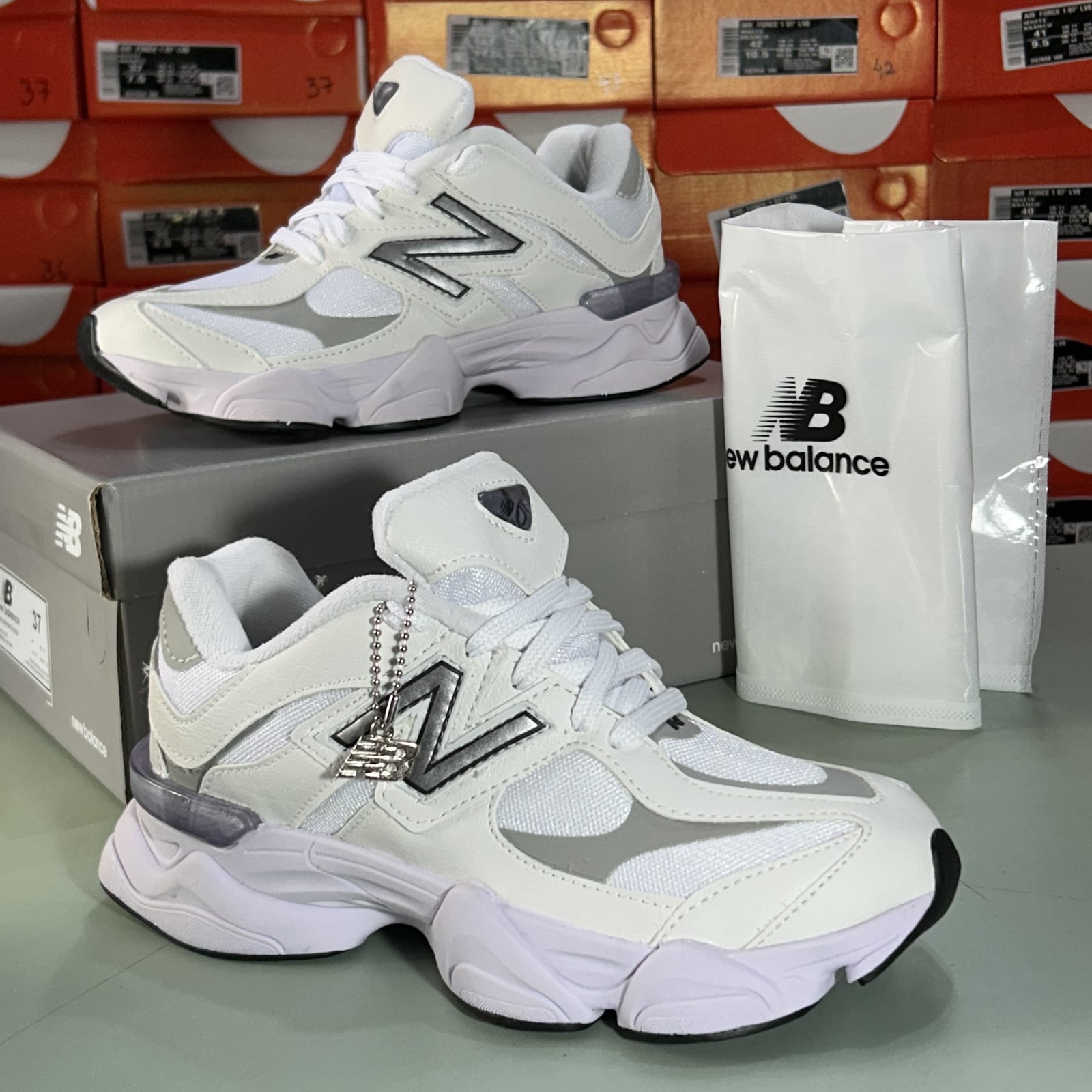 New Balance 9060 Branco Cinza